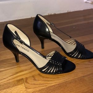 Ellen Tracy black heels never worn